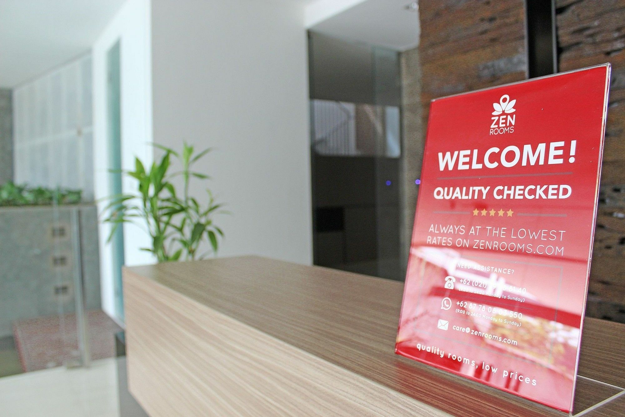 Zen Premium Sampoerna Strategic Square Hotel Jakarta Exterior photo